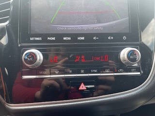 2020 Mitsubishi Outlander LE 4dr SUV