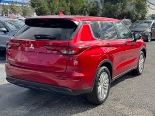 2024 Mitsubishi Outlander ES 4dr SUV