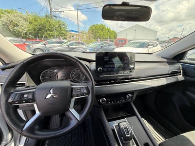 2022 Mitsubishi Outlander SE Launch Edition AWD 4dr SUV