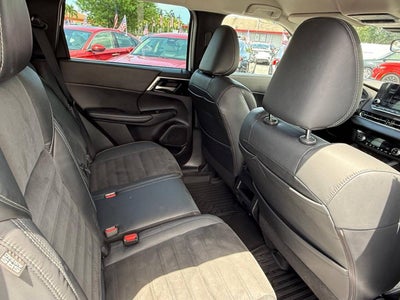 2022 Mitsubishi Outlander SE Launch Edition AWD 4dr SUV
