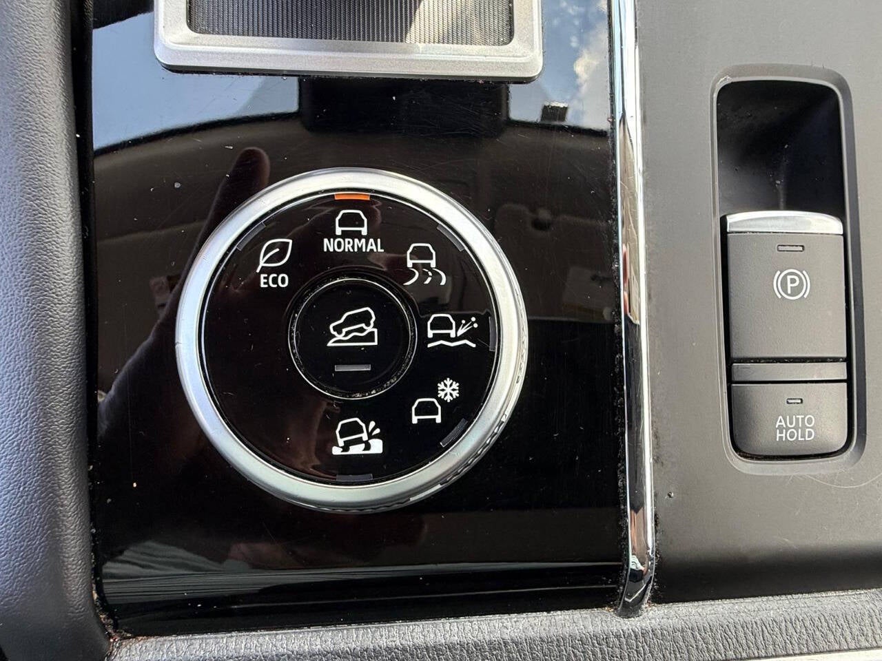 2022 Mitsubishi Outlander SE Launch Edition AWD 4dr SUV
