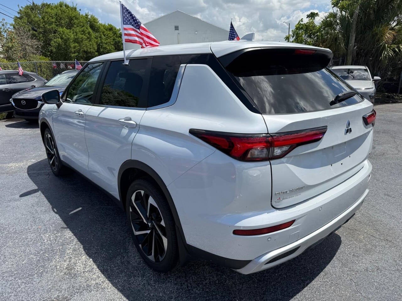 2022 Mitsubishi Outlander SE Launch Edition AWD 4dr SUV