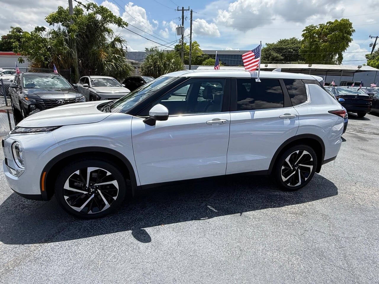 2022 Mitsubishi Outlander SE Launch Edition AWD 4dr SUV