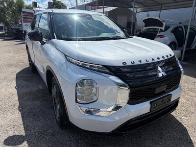 2023 Mitsubishi Outlander SE AWD 4dr SUV