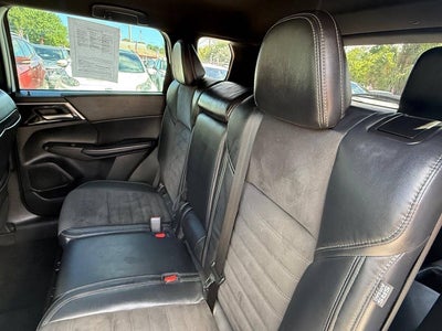 2023 Mitsubishi Outlander SE AWD 4dr SUV