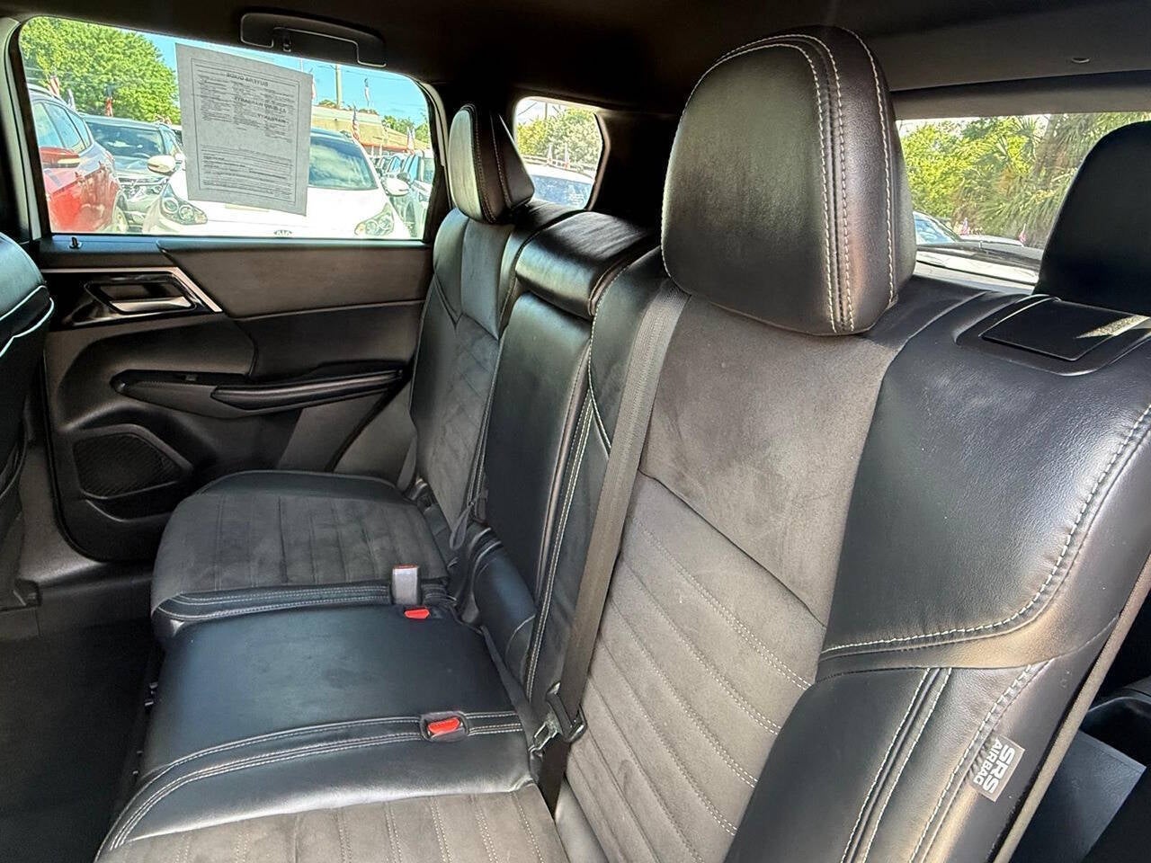 2023 Mitsubishi Outlander SE AWD 4dr SUV