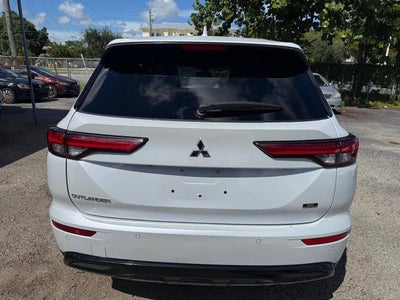 2023 Mitsubishi Outlander SE AWD 4dr SUV