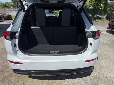 2023 Mitsubishi Outlander SE AWD 4dr SUV