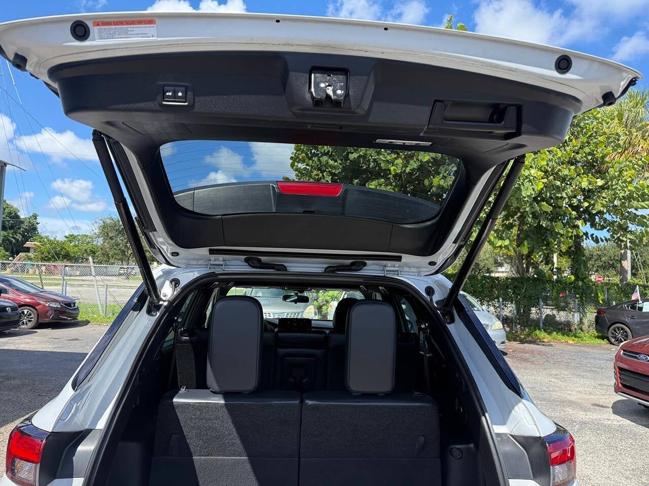 2023 Mitsubishi Outlander SE AWD 4dr SUV