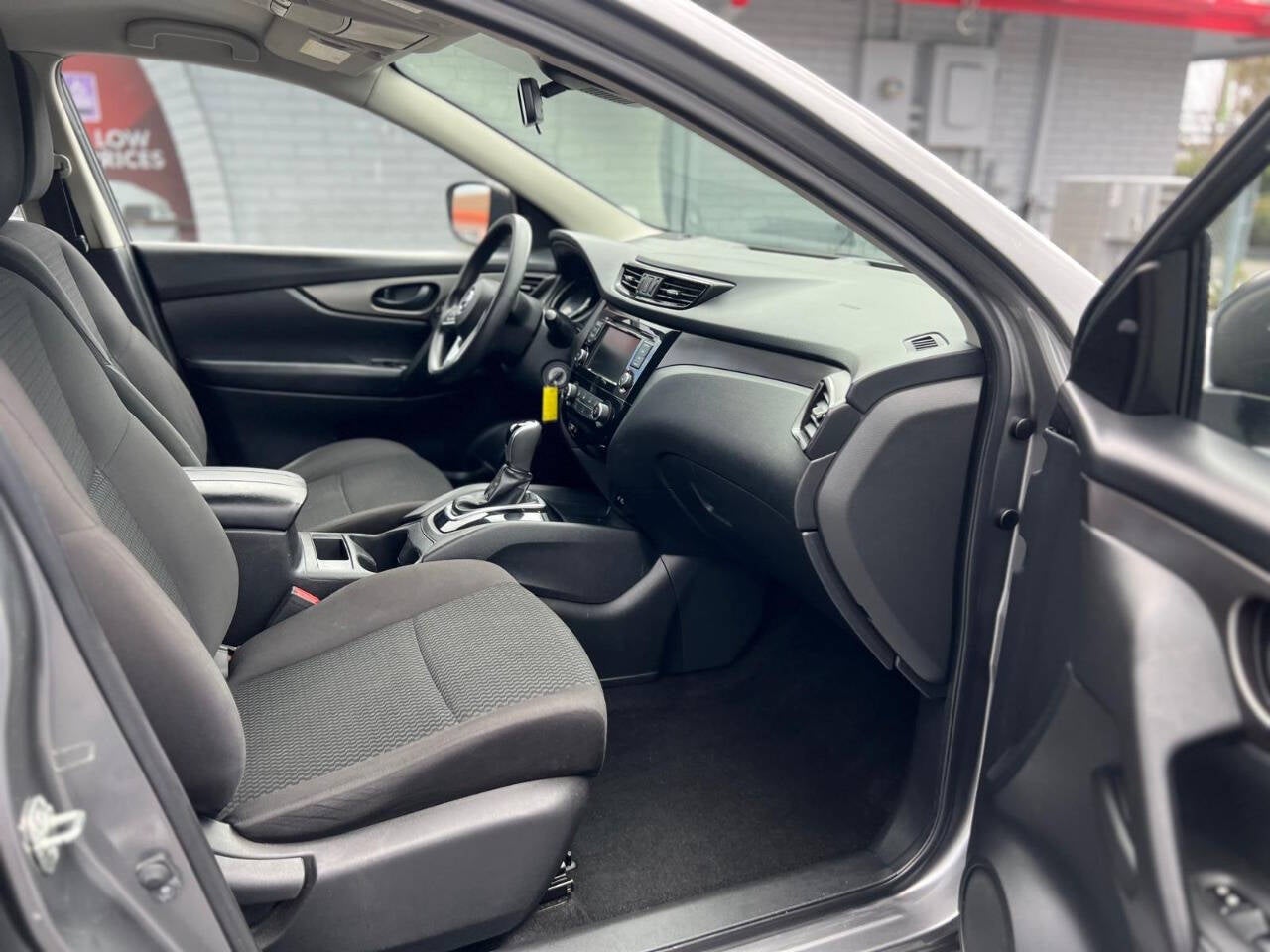 2020 Nissan Rogue Sport SV 4dr Crossover