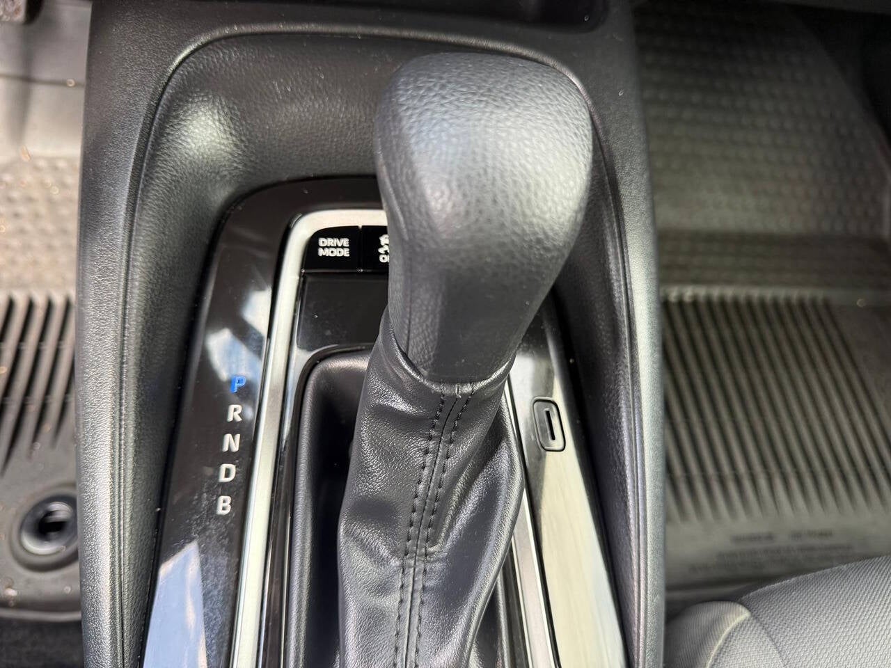 2025 Toyota Corolla Hybrid LE 4dr Sedan
