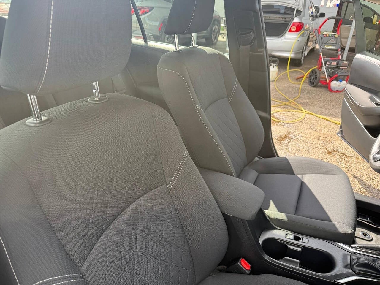 2025 Toyota Corolla Hybrid LE 4dr Sedan