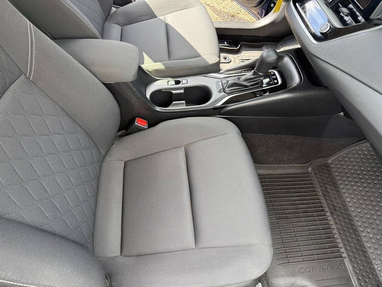 2025 Toyota Corolla Hybrid LE 4dr Sedan