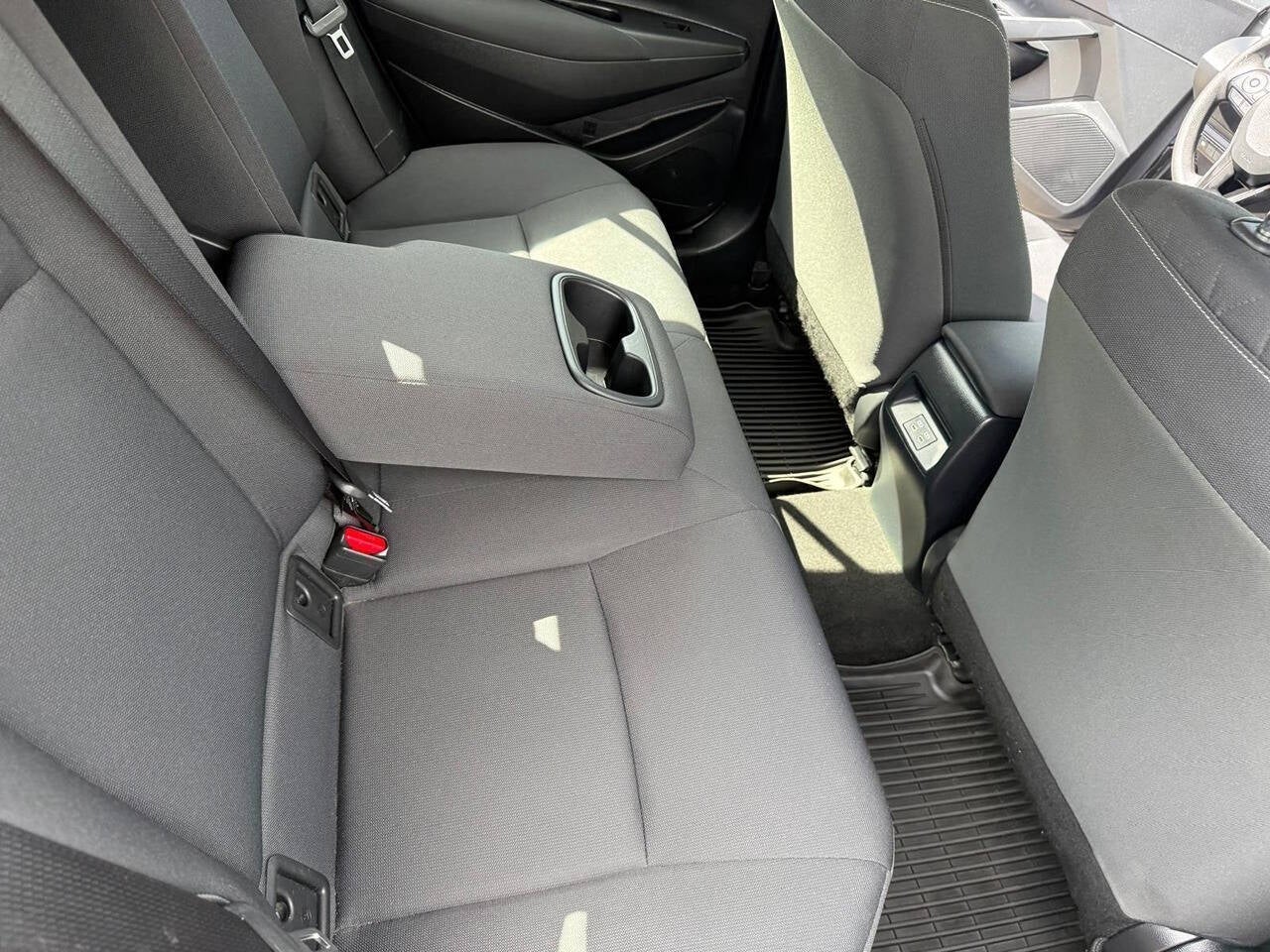 2025 Toyota Corolla Hybrid LE 4dr Sedan
