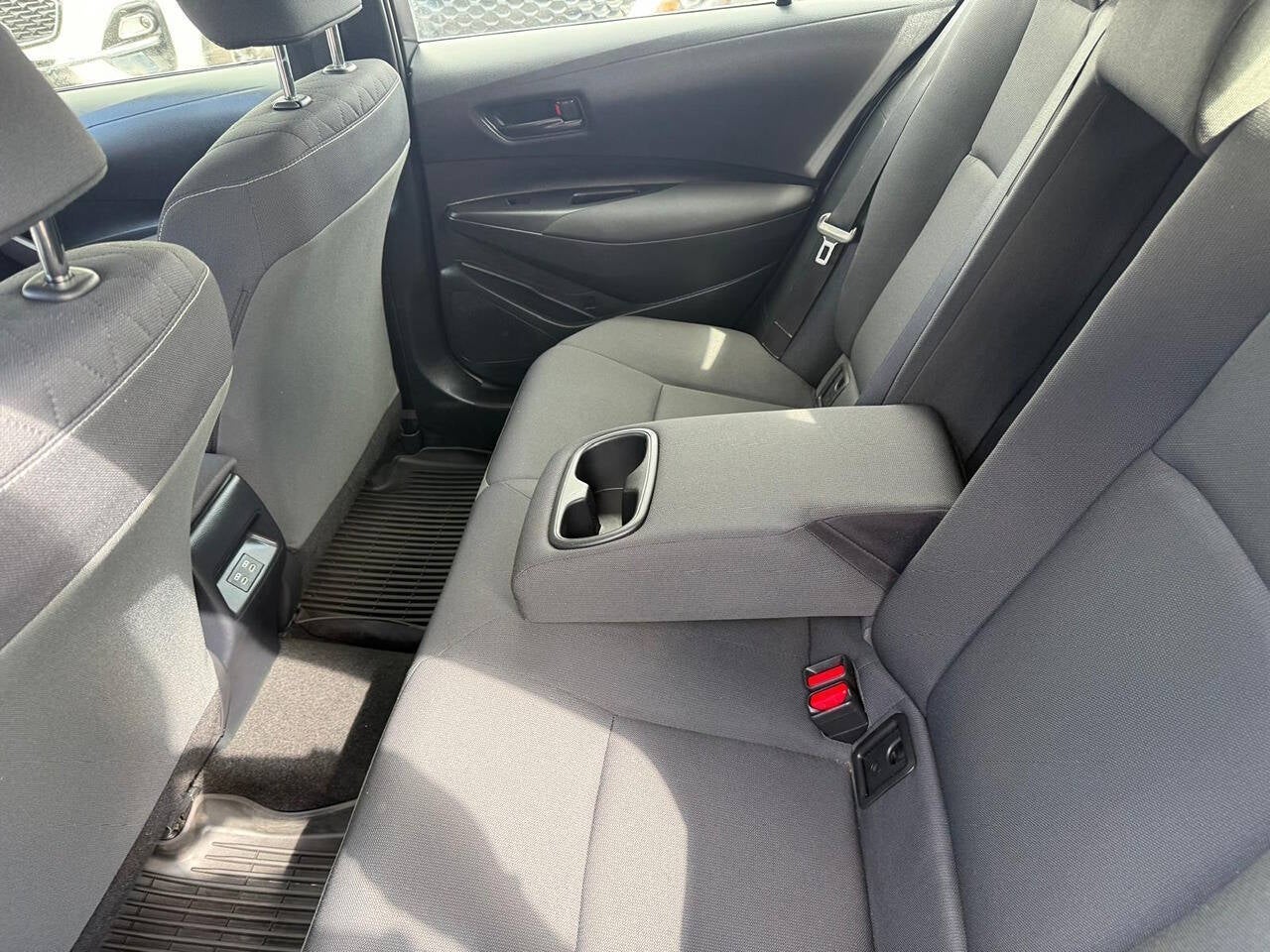 2025 Toyota Corolla Hybrid LE 4dr Sedan