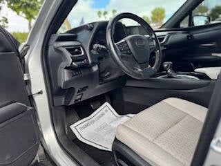 2019 Lexus UX 200 Base 4dr Crossover