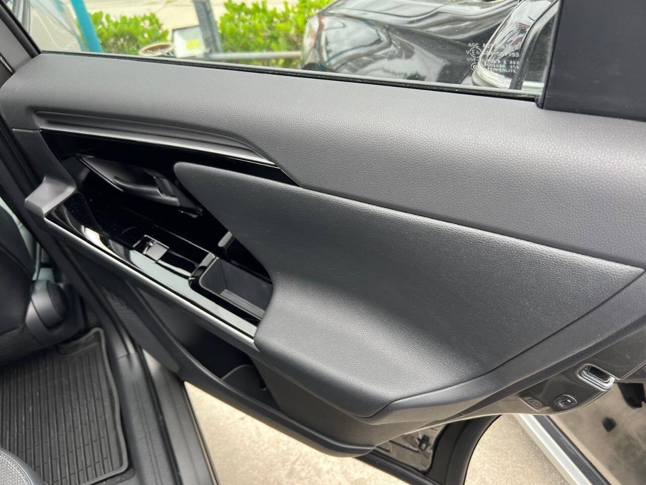 2024 Toyota bZ4X XLE AWD 4dr Crossover