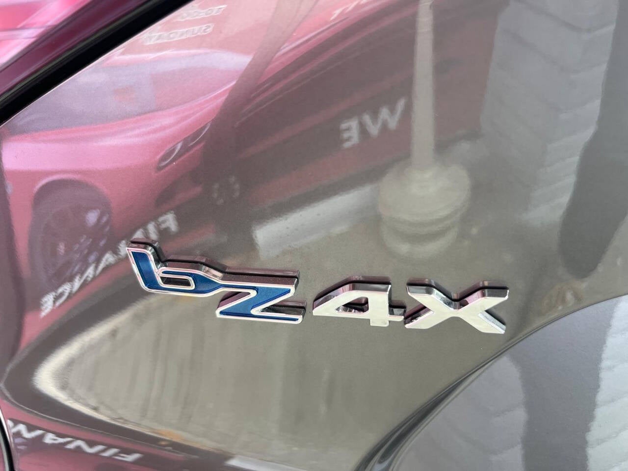 2024 Toyota bZ4X XLE AWD 4dr Crossover