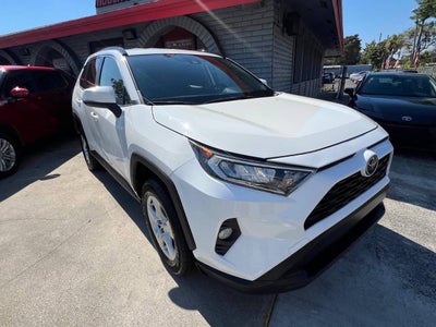 2020 Toyota RAV4 XLE 4dr SUV