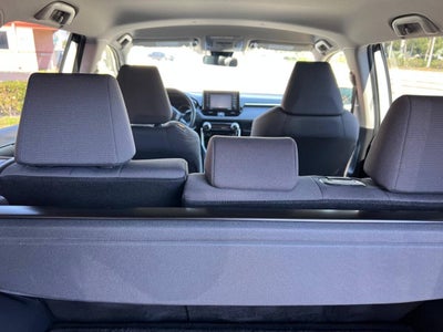 2020 Toyota RAV4 XLE 4dr SUV