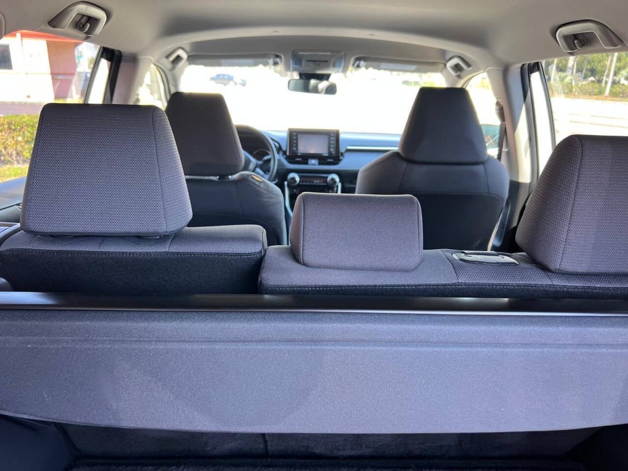 2020 Toyota RAV4 XLE 4dr SUV