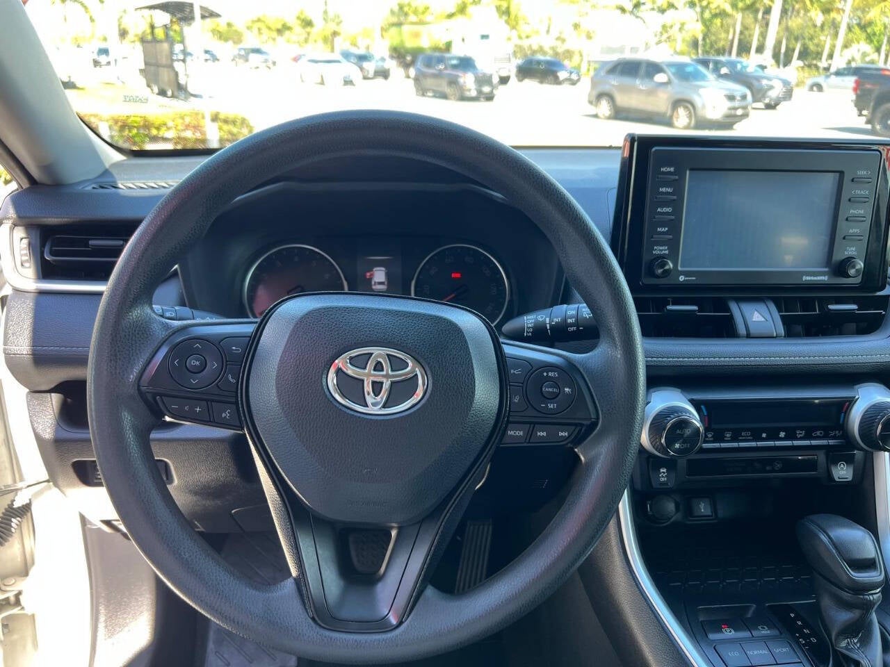 2020 Toyota RAV4 XLE 4dr SUV