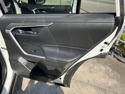 2020 Toyota RAV4 XLE 4dr SUV