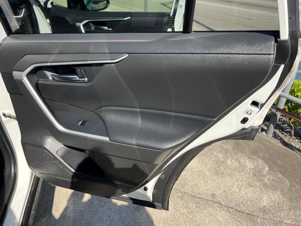 2020 Toyota RAV4 XLE 4dr SUV