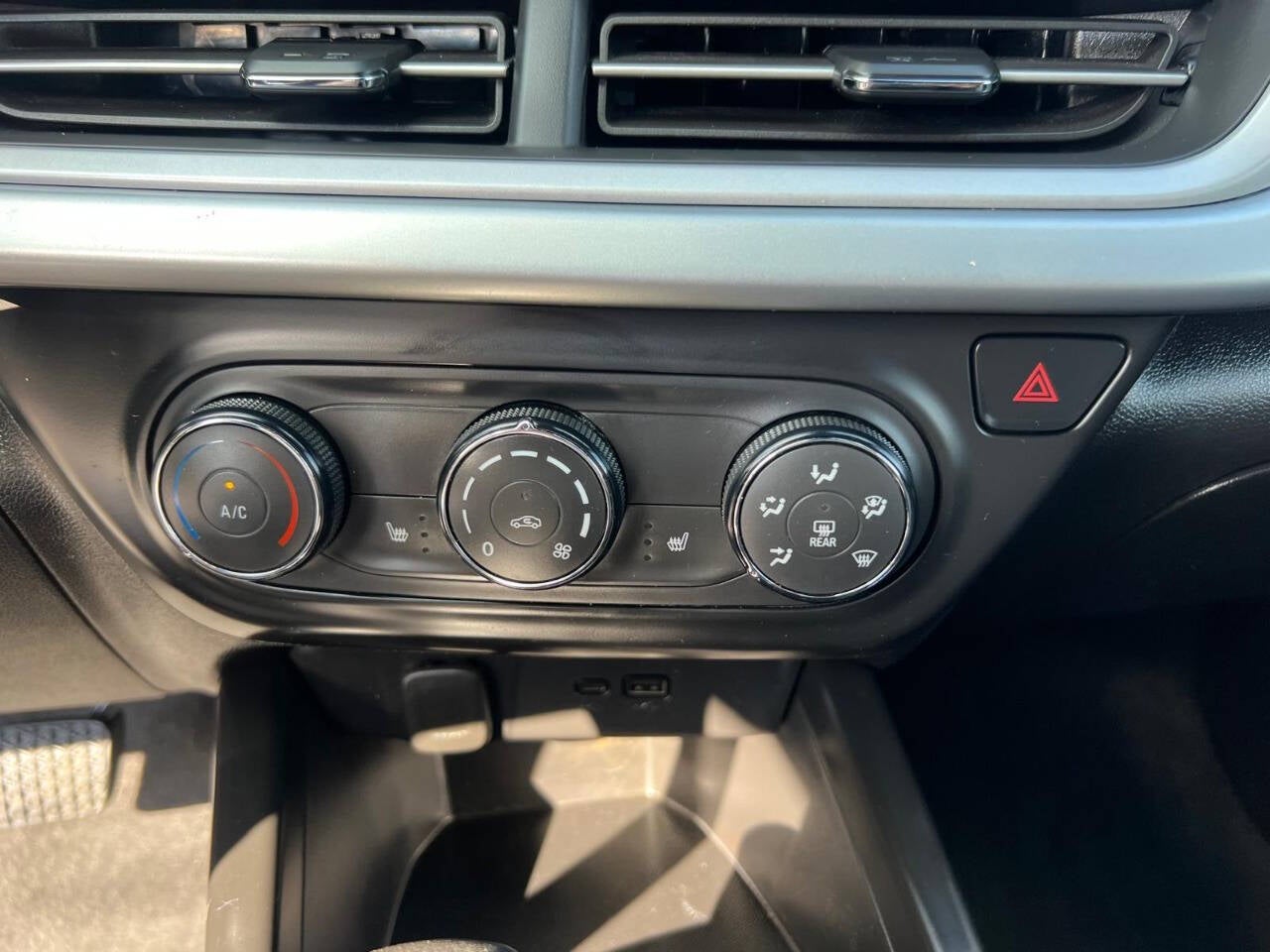 2024 Chevrolet Trax RS 4dr Crossover w/1RS