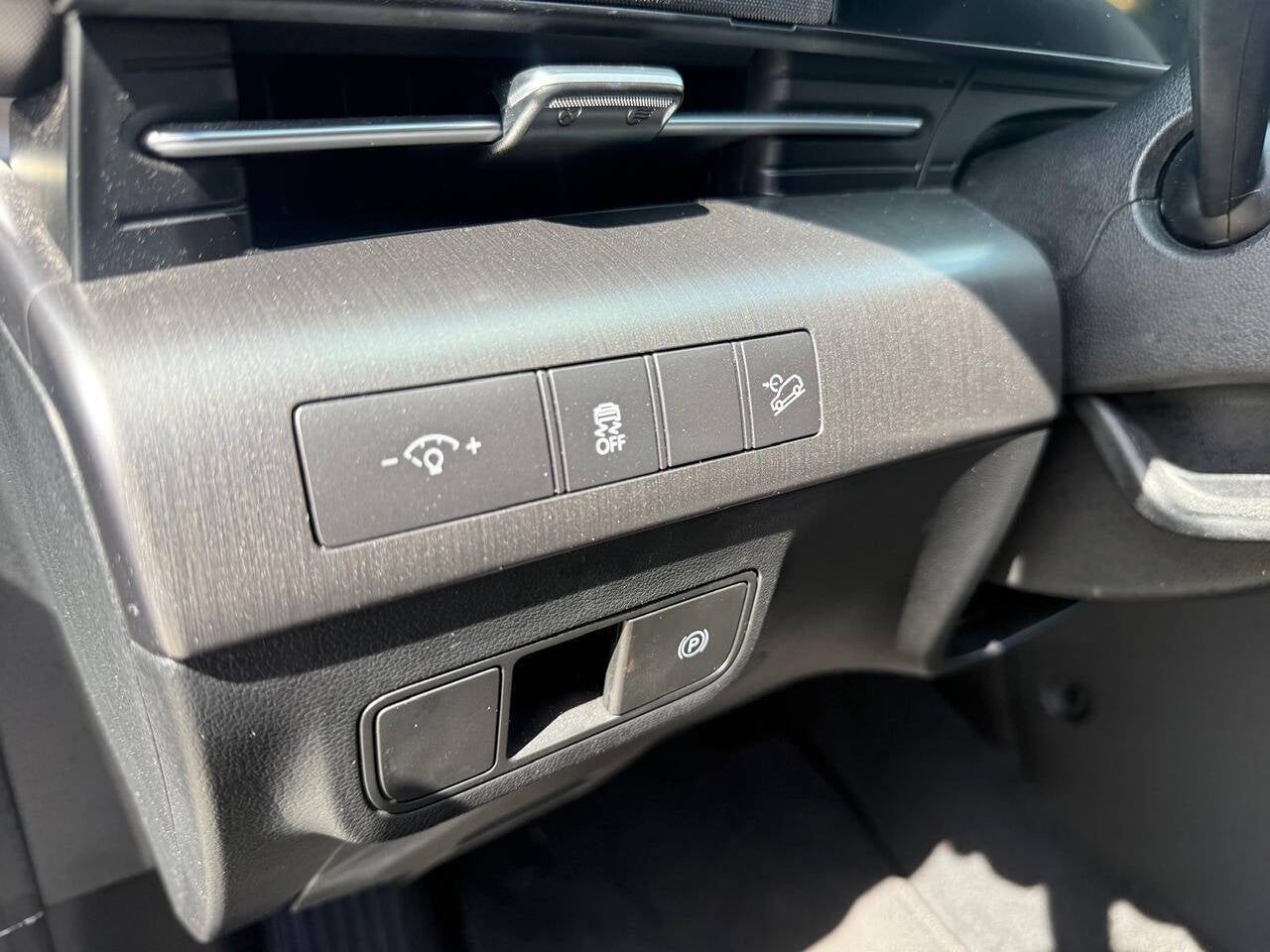 2024 Hyundai Kona SEL 4dr Crossover