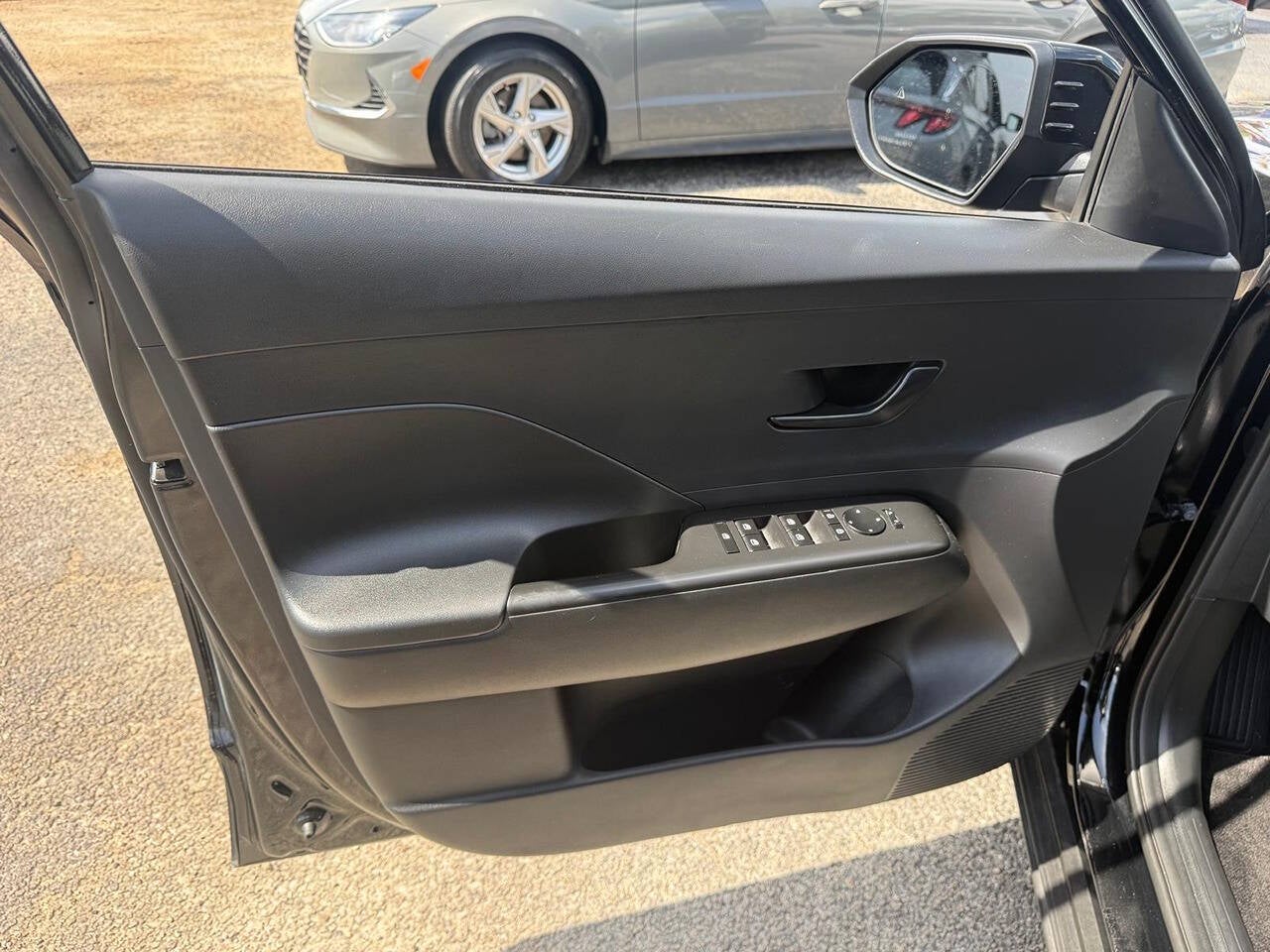 2024 Hyundai Kona SEL 4dr Crossover