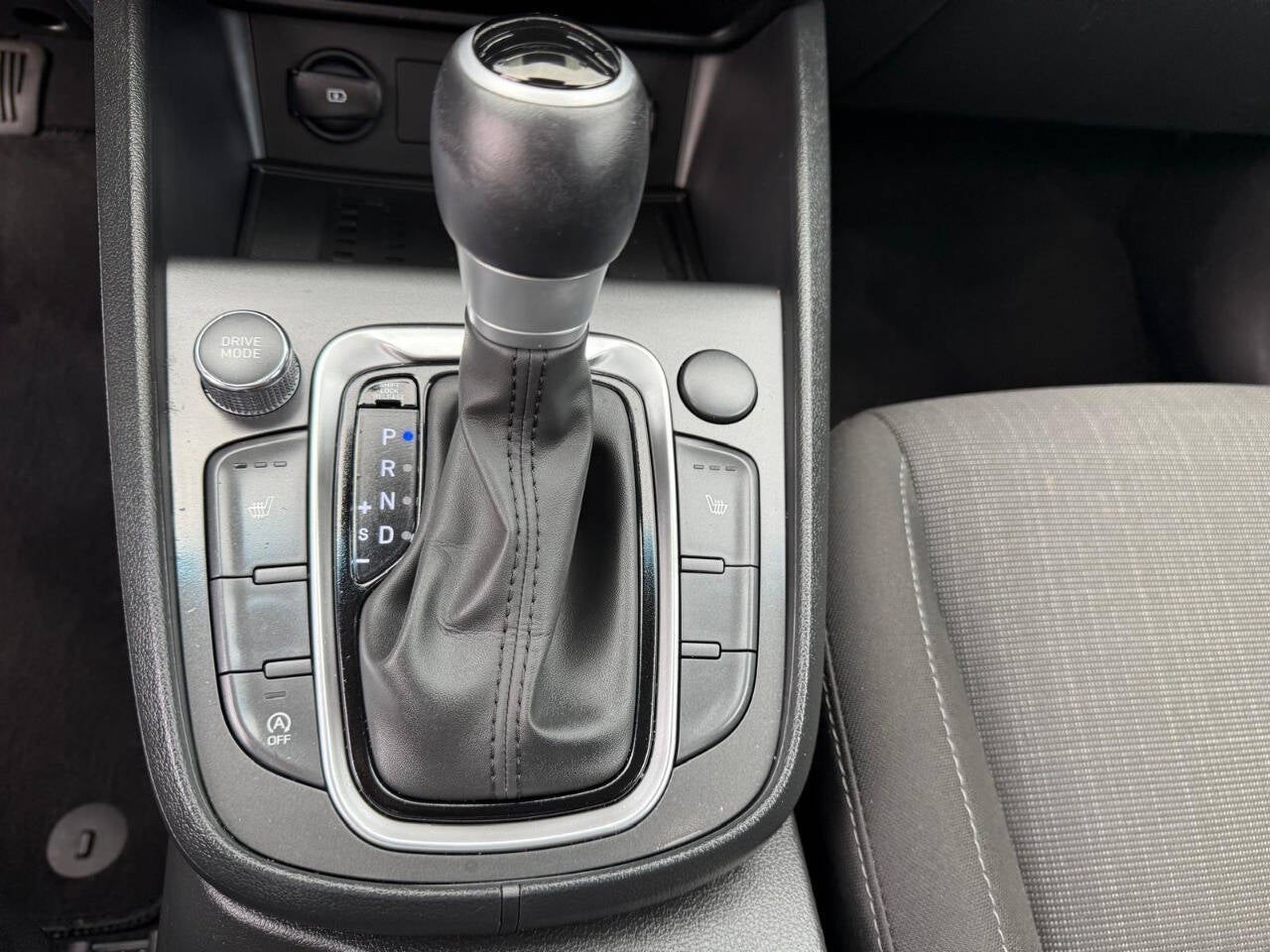 2023 Hyundai Kona SEL 4dr Crossover