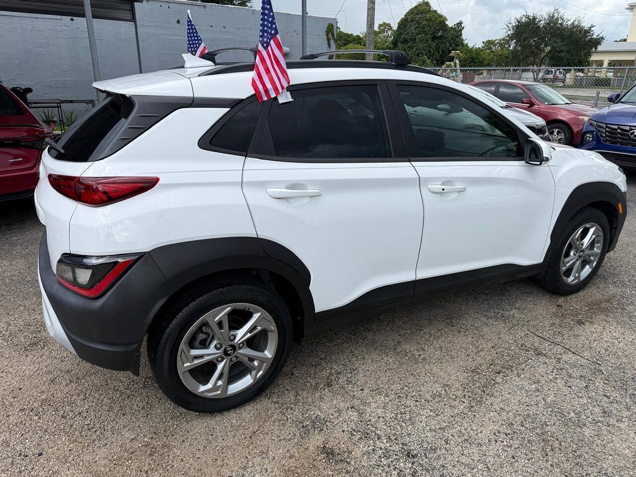 2023 Hyundai Kona SEL 4dr Crossover