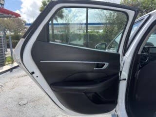 2023 Hyundai Sonata SEL 4dr Sedan