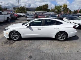 2023 Hyundai Sonata SEL 4dr Sedan