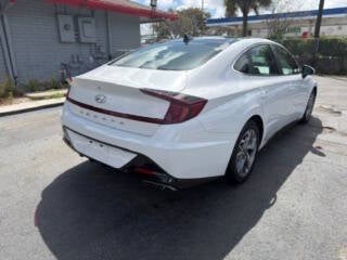 2023 Hyundai Sonata SEL 4dr Sedan
