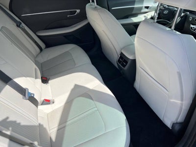 2023 Hyundai Sonata SEL 4dr Sedan