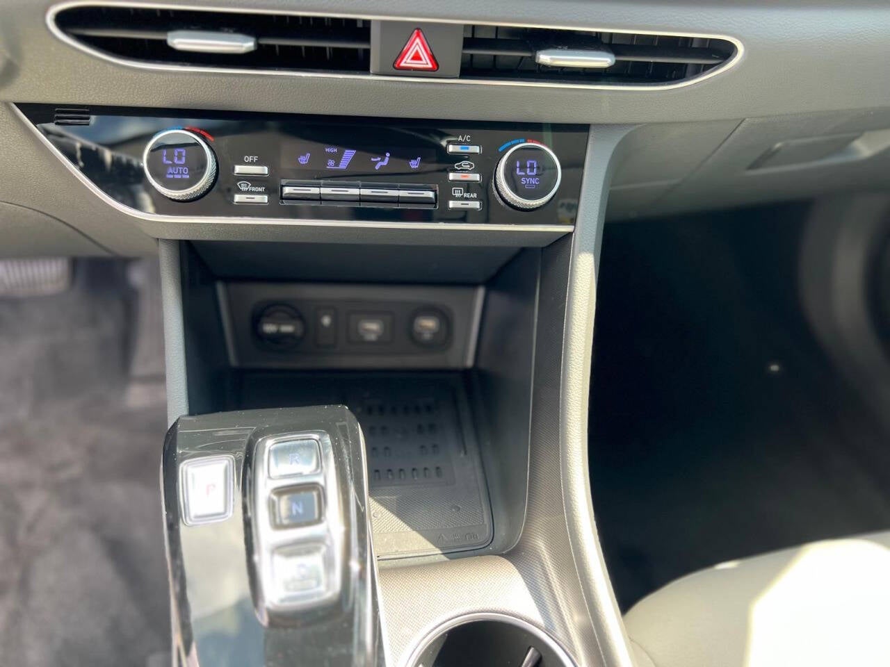 2023 Hyundai Sonata SEL 4dr Sedan