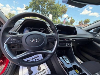 2023 Hyundai Sonata SEL 4dr Sedan