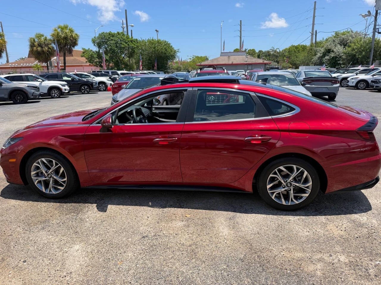2023 Hyundai Sonata SEL 4dr Sedan