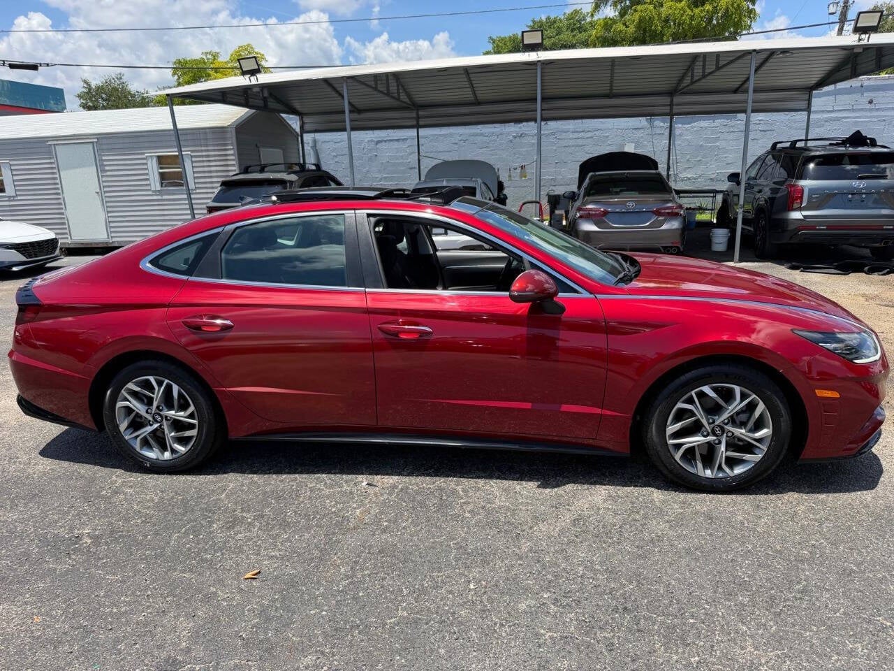 2023 Hyundai Sonata SEL 4dr Sedan