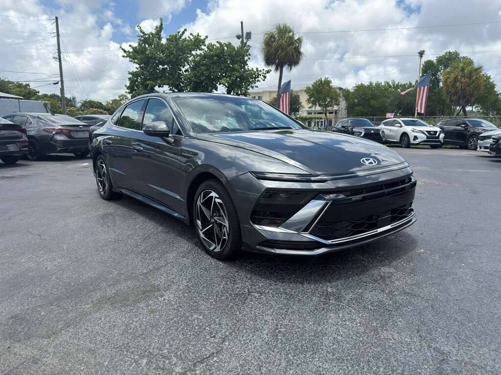 2025 Hyundai Sonata SEL Convenience 4dr Sedan