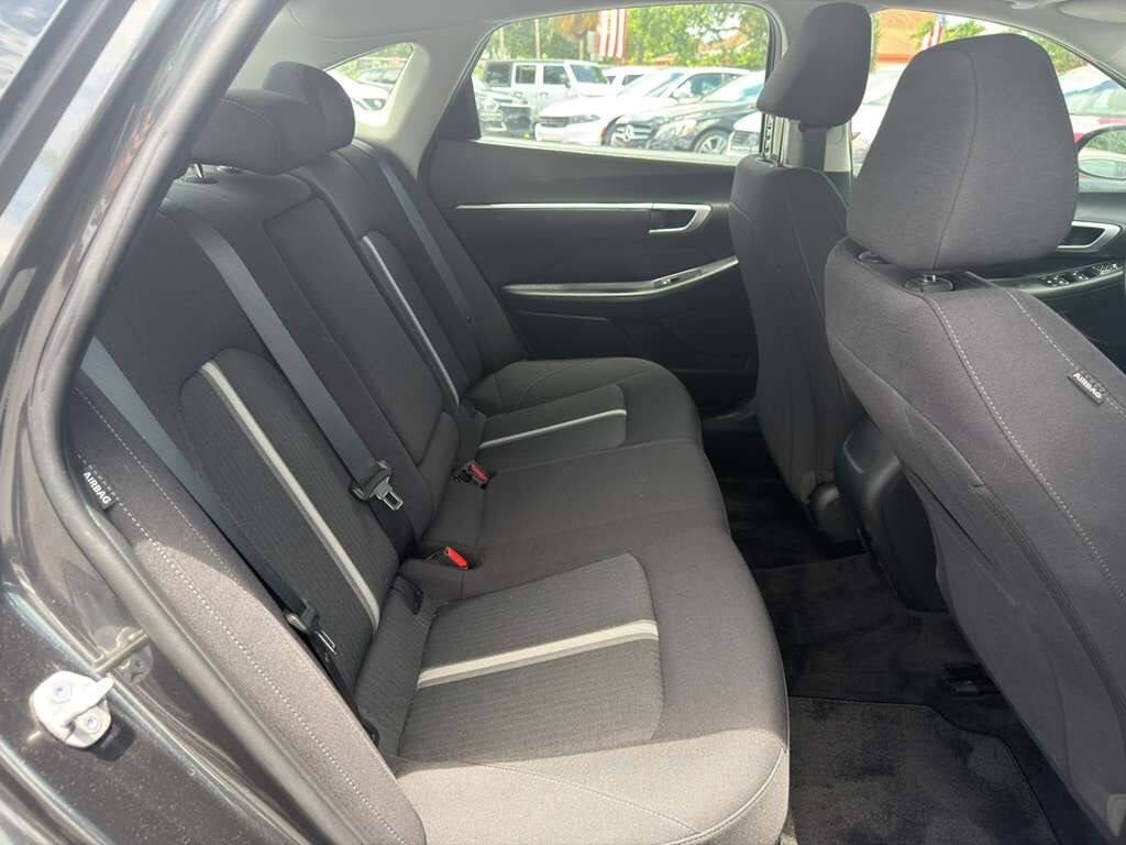 2025 Hyundai Sonata SEL Convenience 4dr Sedan