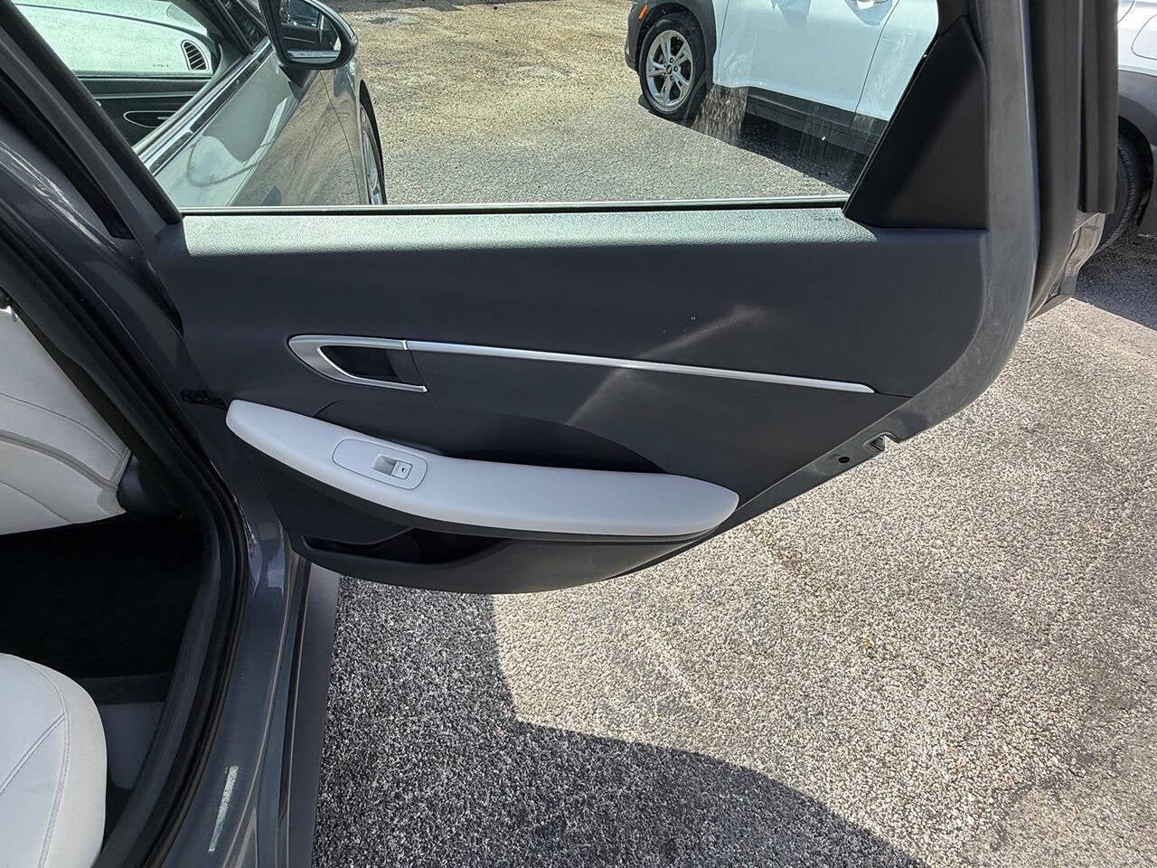 2023 Hyundai Sonata SE 4dr Sedan
