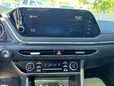 2022 Hyundai Sonata Limited 4dr Sedan