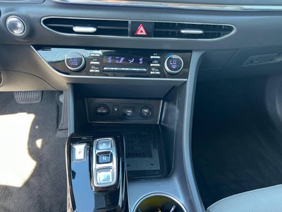 2022 Hyundai Sonata Limited 4dr Sedan