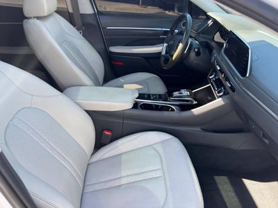2022 Hyundai Sonata Limited 4dr Sedan