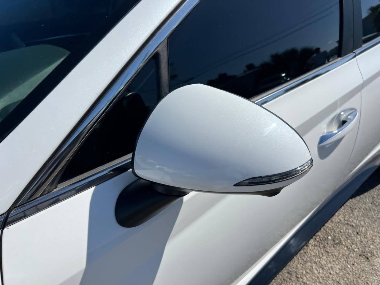 2022 Hyundai Sonata Limited 4dr Sedan