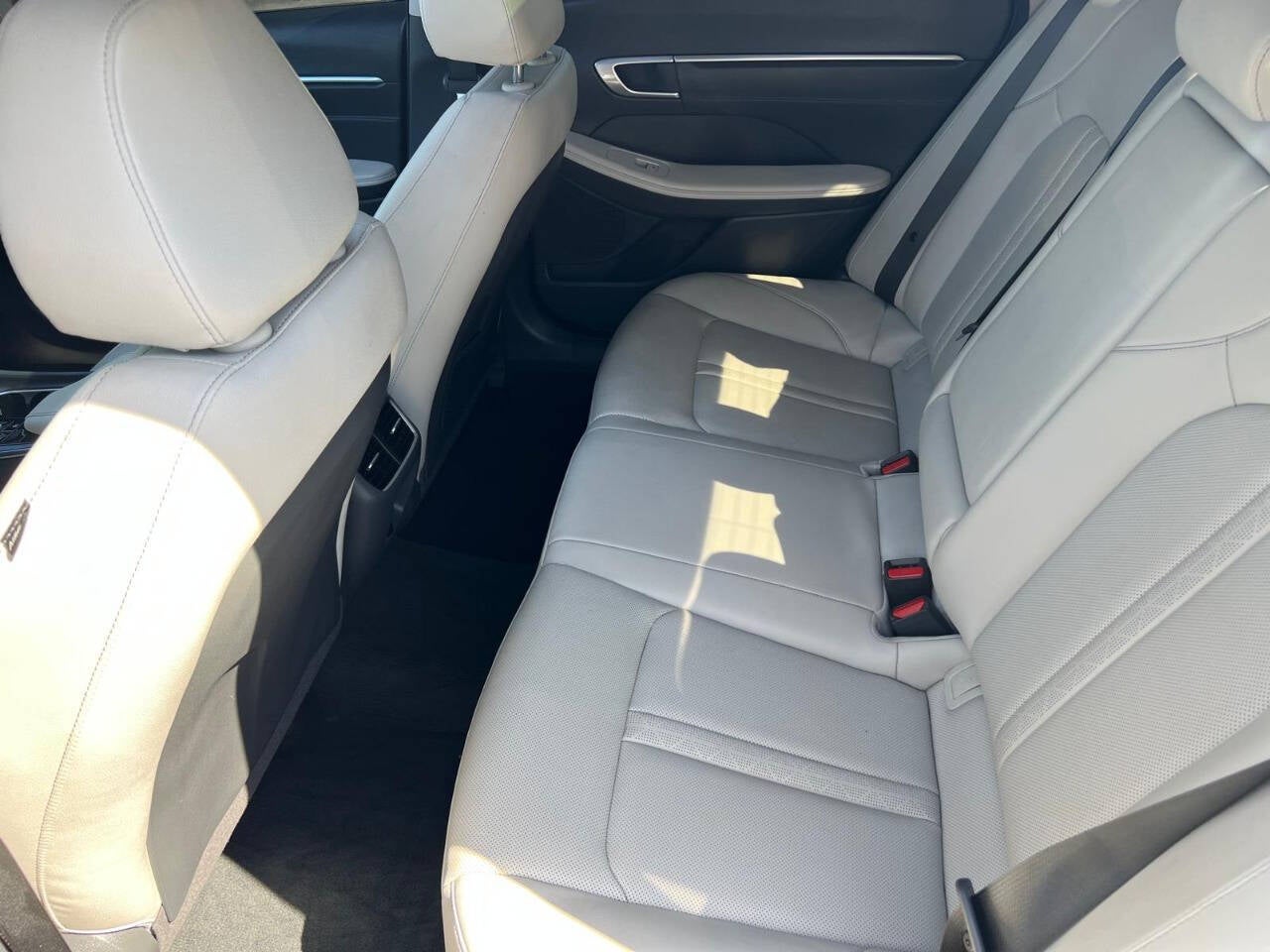 2022 Hyundai Sonata Limited 4dr Sedan