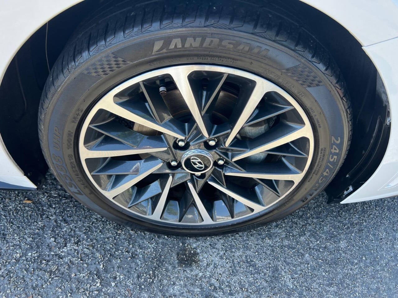 2022 Hyundai Sonata Limited 4dr Sedan